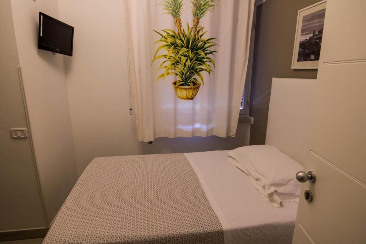 Hotel Mirella Castiglione della Pescaia Pokoj fotografie